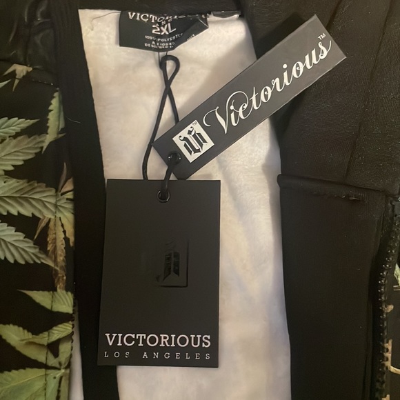Brand new victorious Los Angeles sweatsuit with matching hat - Picture 6 of 8